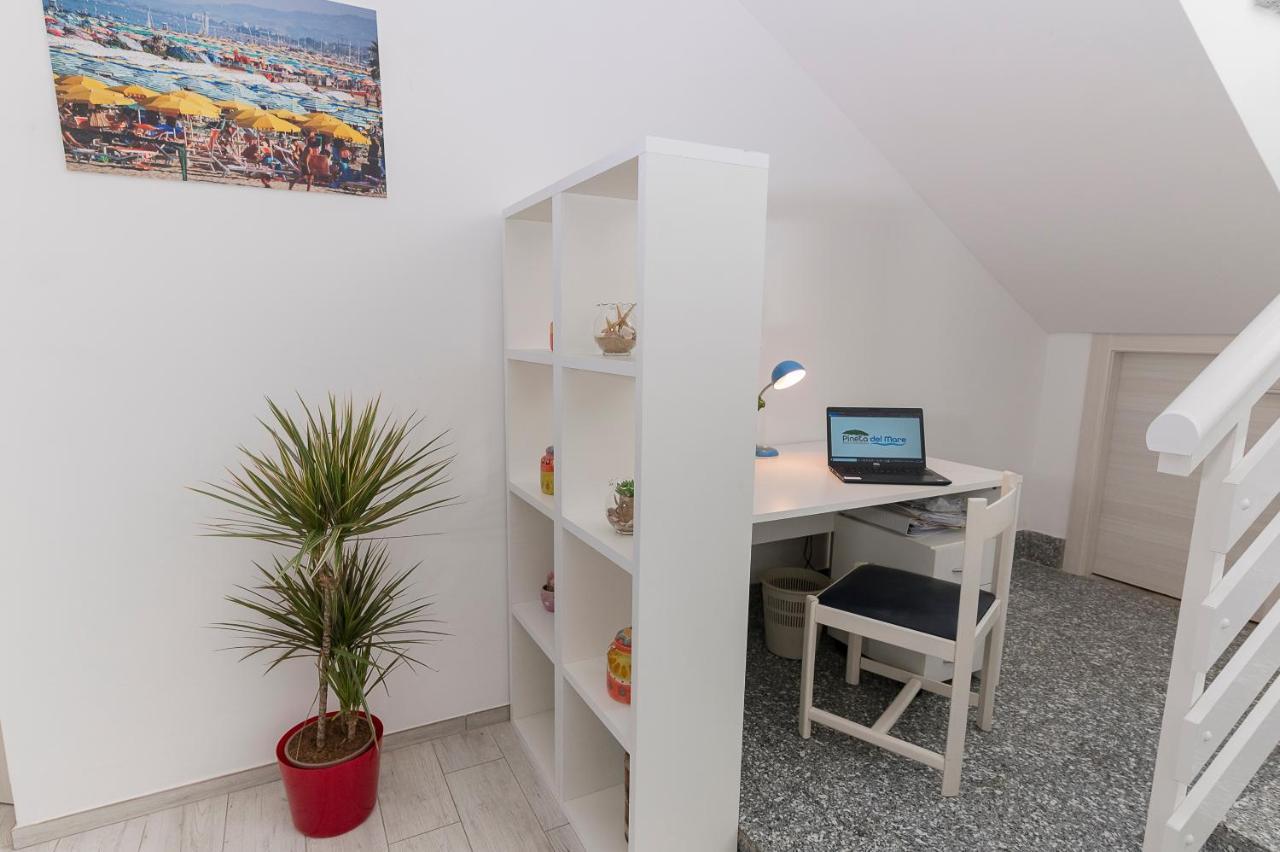Pineta Del Mare Bed & Breakfast Алба Адриатика Екстериор снимка